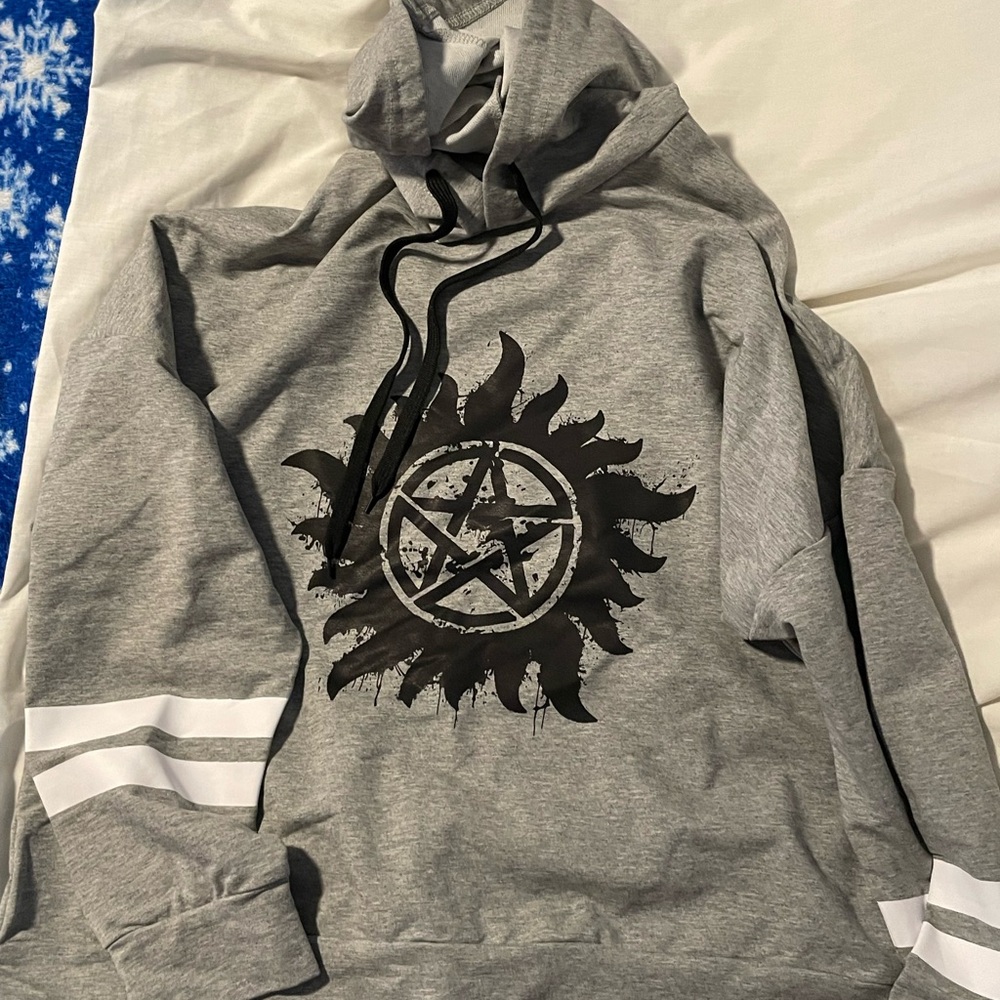Women’s Gray Graphic Hoodie Supernatural L Fandom